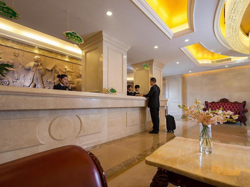 Vienna Hotel Shenzhen Exibition Center Buitenkant foto